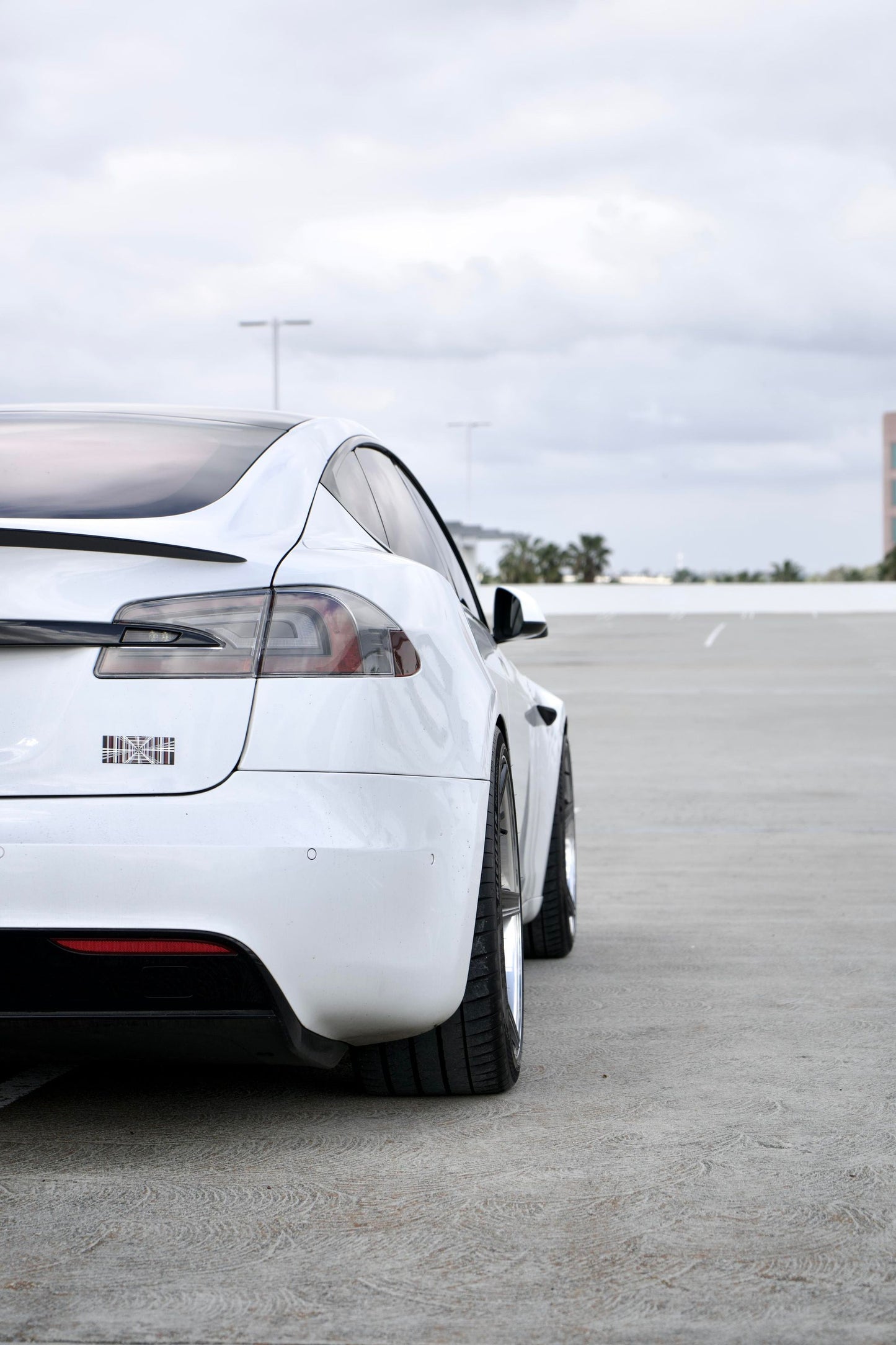 Model S Plaid / 21" SV306s / Staggered