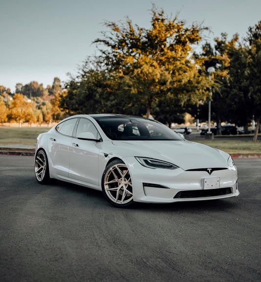 Model S Plaid / 21" SV705 / Royal Gold / Staggered