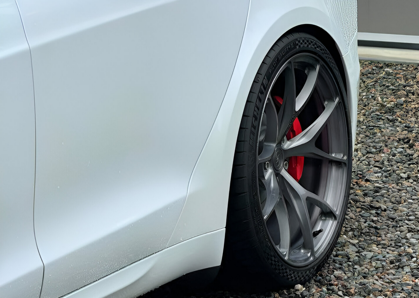 Model S Plaid / 21" SV104 / Brushed Carbon / Staggered